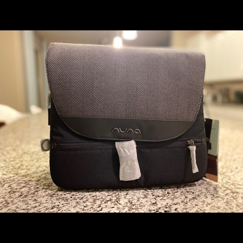 Nuna Diaper Bag NWT